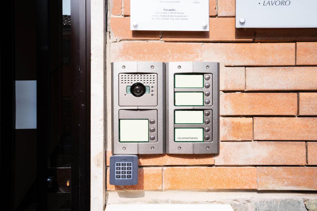 V12 Apartments - Alfieri 2A Novara Kültér fotó