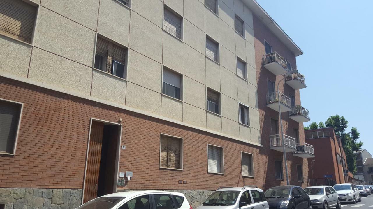 V12 Apartments - Alfieri 2A Novara Kültér fotó